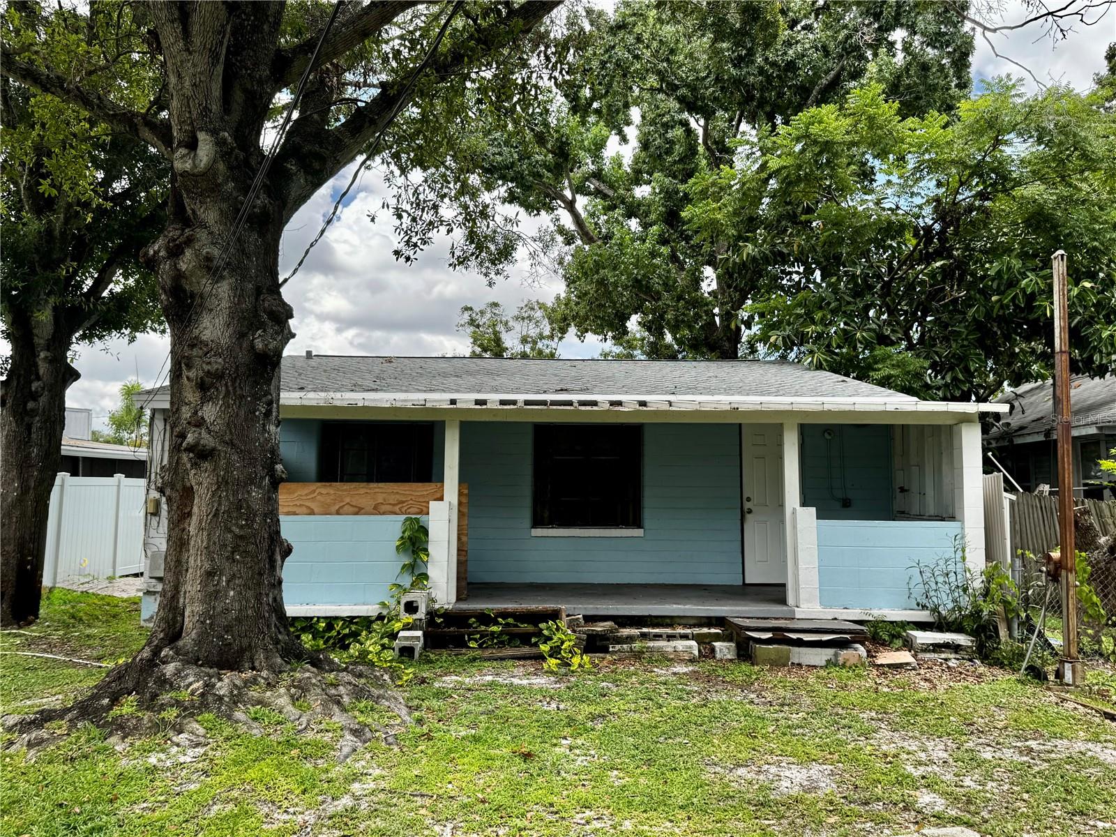 Image 4 of 33 For 3740 56th Avenue N