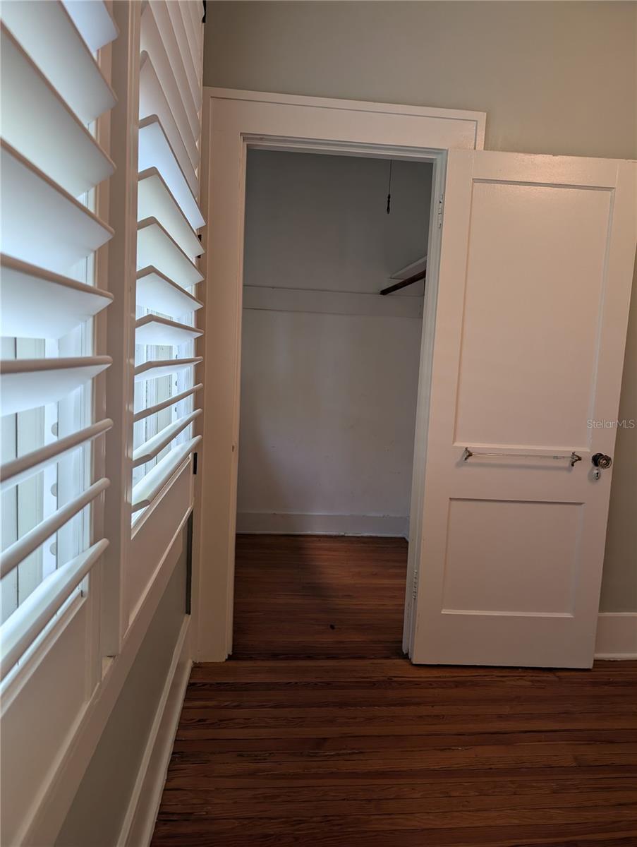 Image 21 of 29 For 316 39th Avenue S