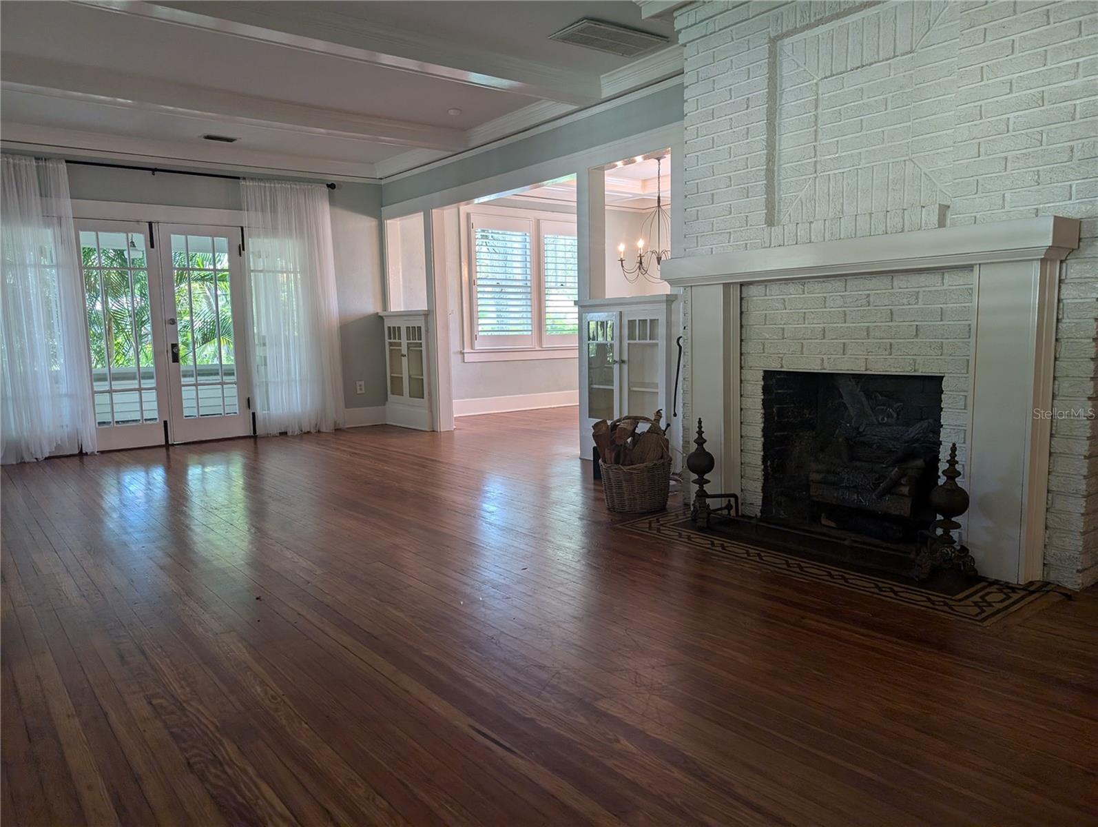 Image 6 of 29 For 316 39th Avenue S