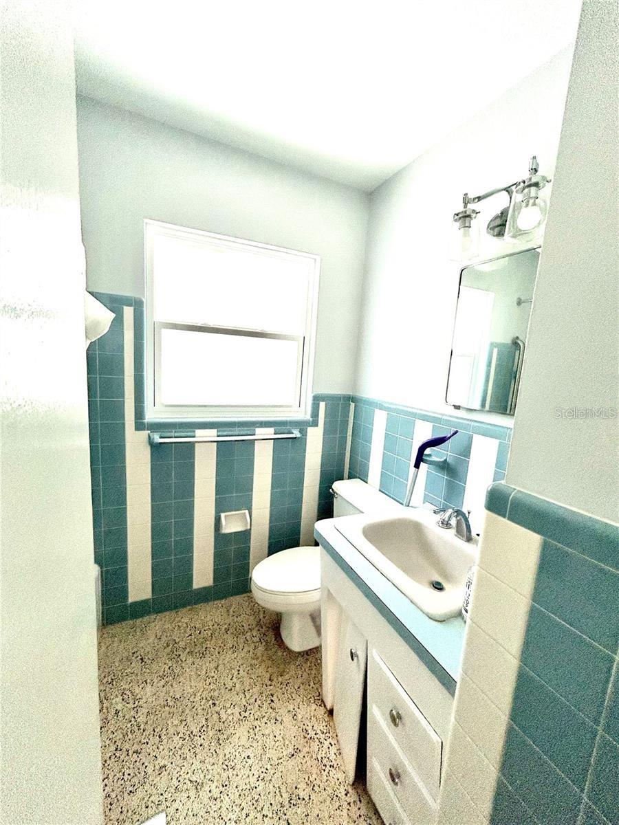 Image 7 of 17 For 1806 57th Street S
