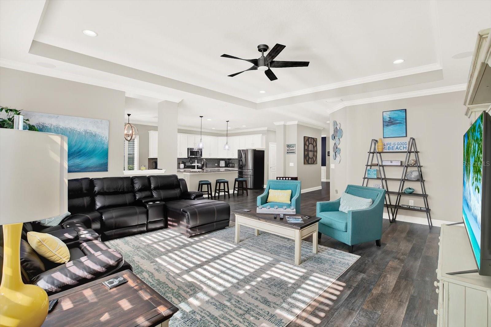 Image 12 of 53 For 7017 Artesian Court