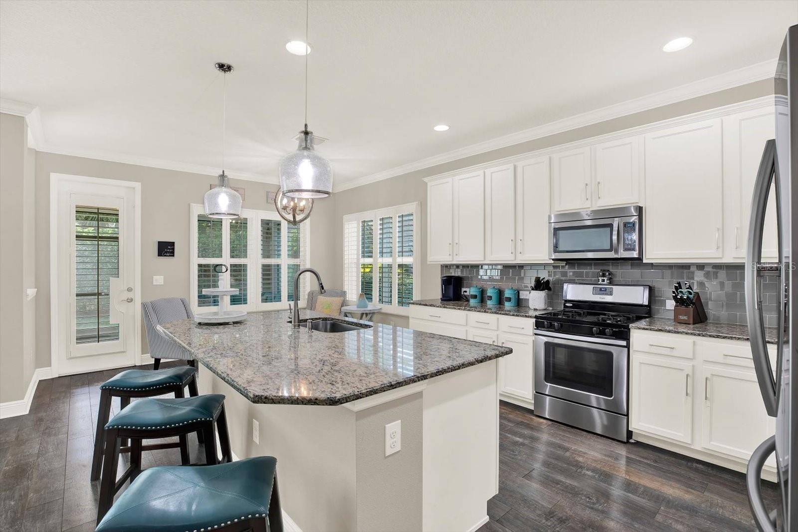 Image 4 of 53 For 7017 Artesian Court
