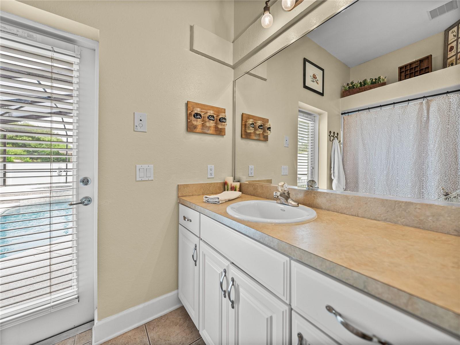 Image 36 of 92 For 5713 Vintage View Avenue