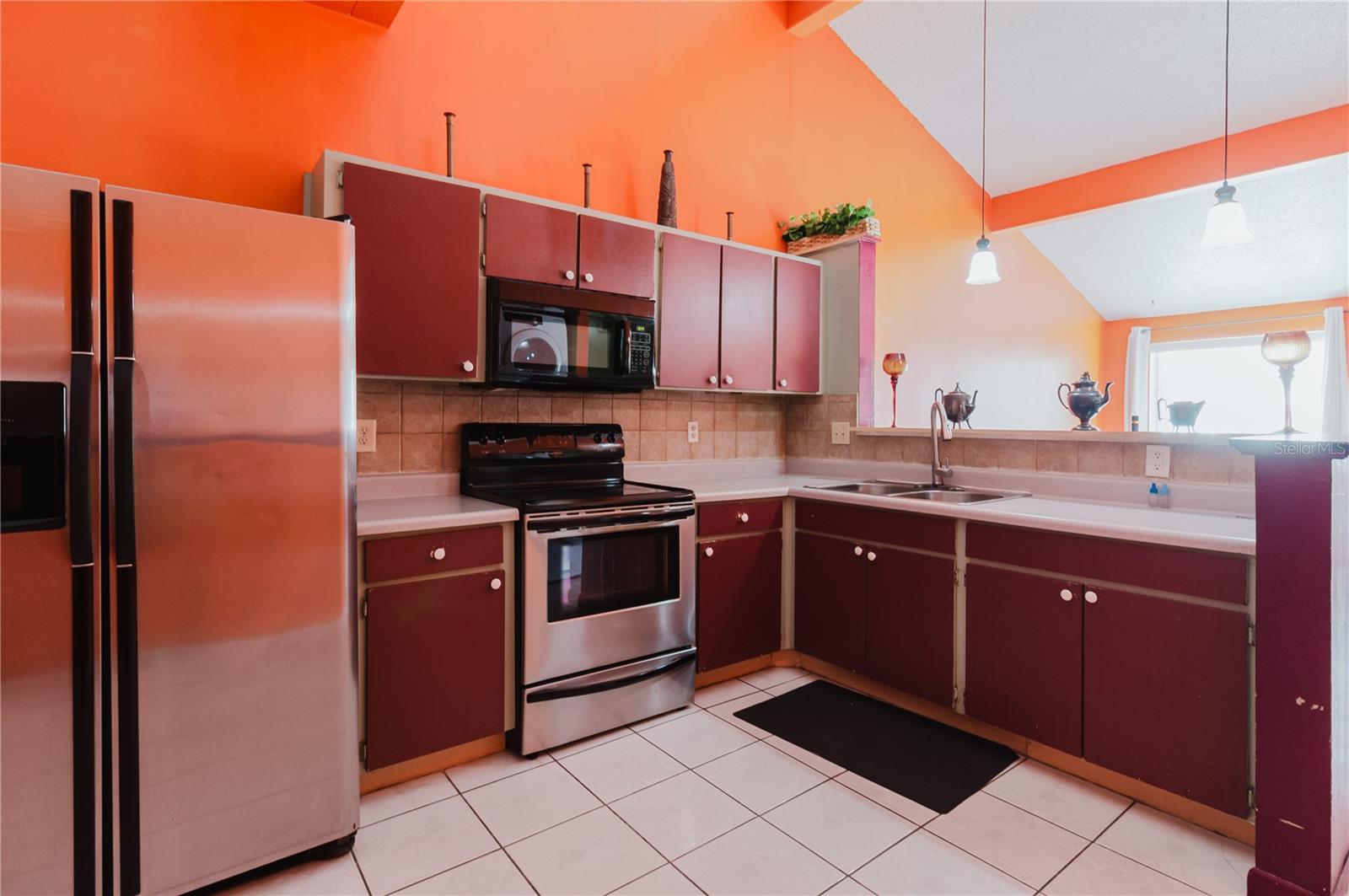 Image 18 of 88 For 8589 Briar Grove Circle