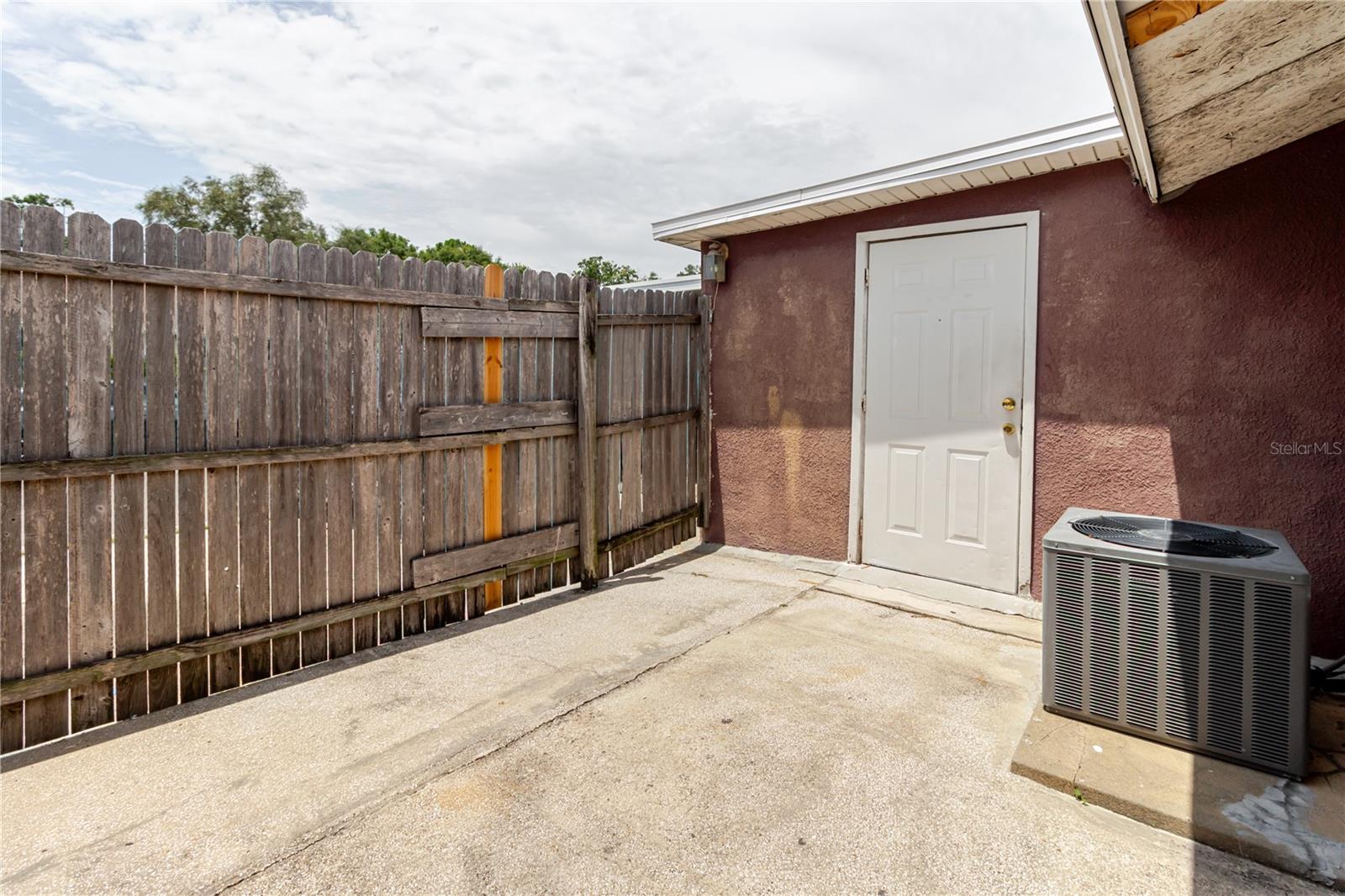 Image 58 of 88 For 8589 Briar Grove Circle