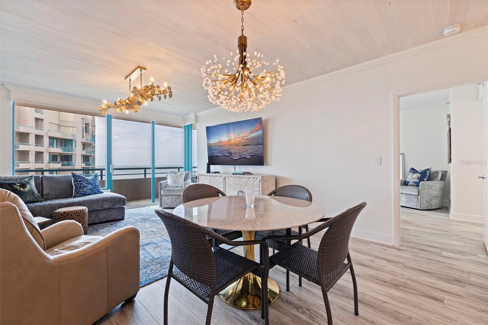 Image 11 of 79 For 1540 Gulf Boulevard 1704