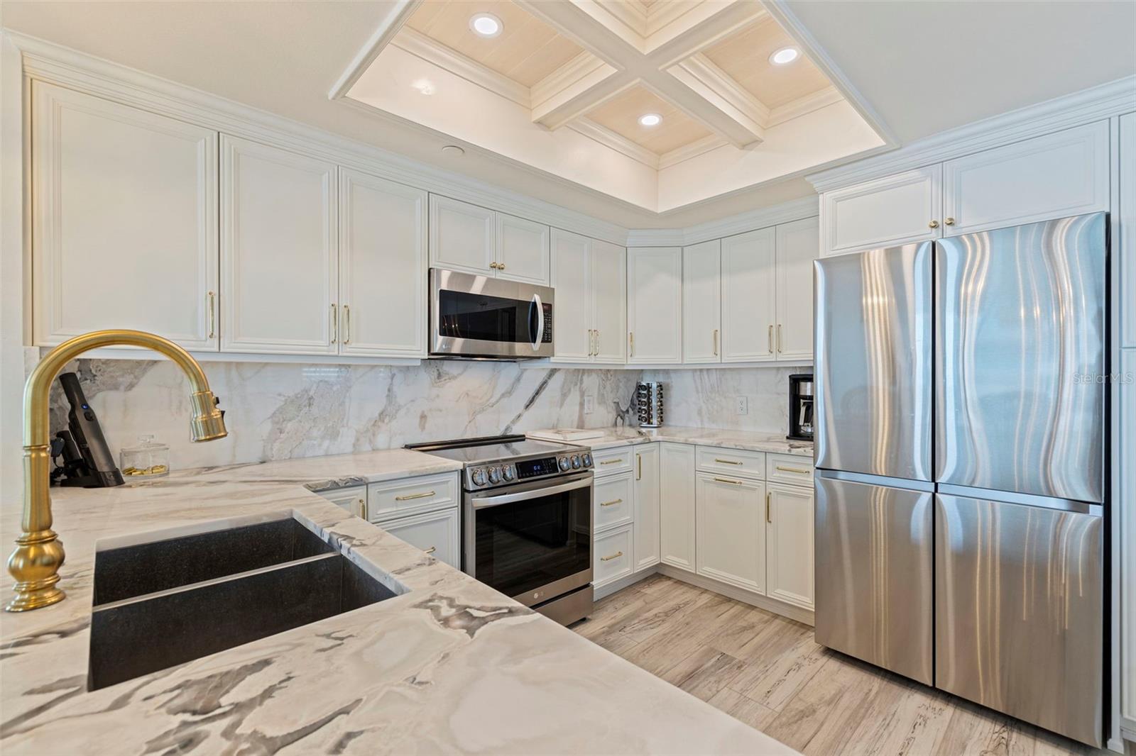 Image 6 of 79 For 1540 Gulf Boulevard 1704