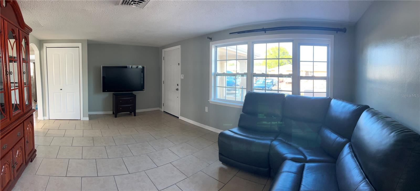 Image 4 of 18 For 9005 Lunar Lane