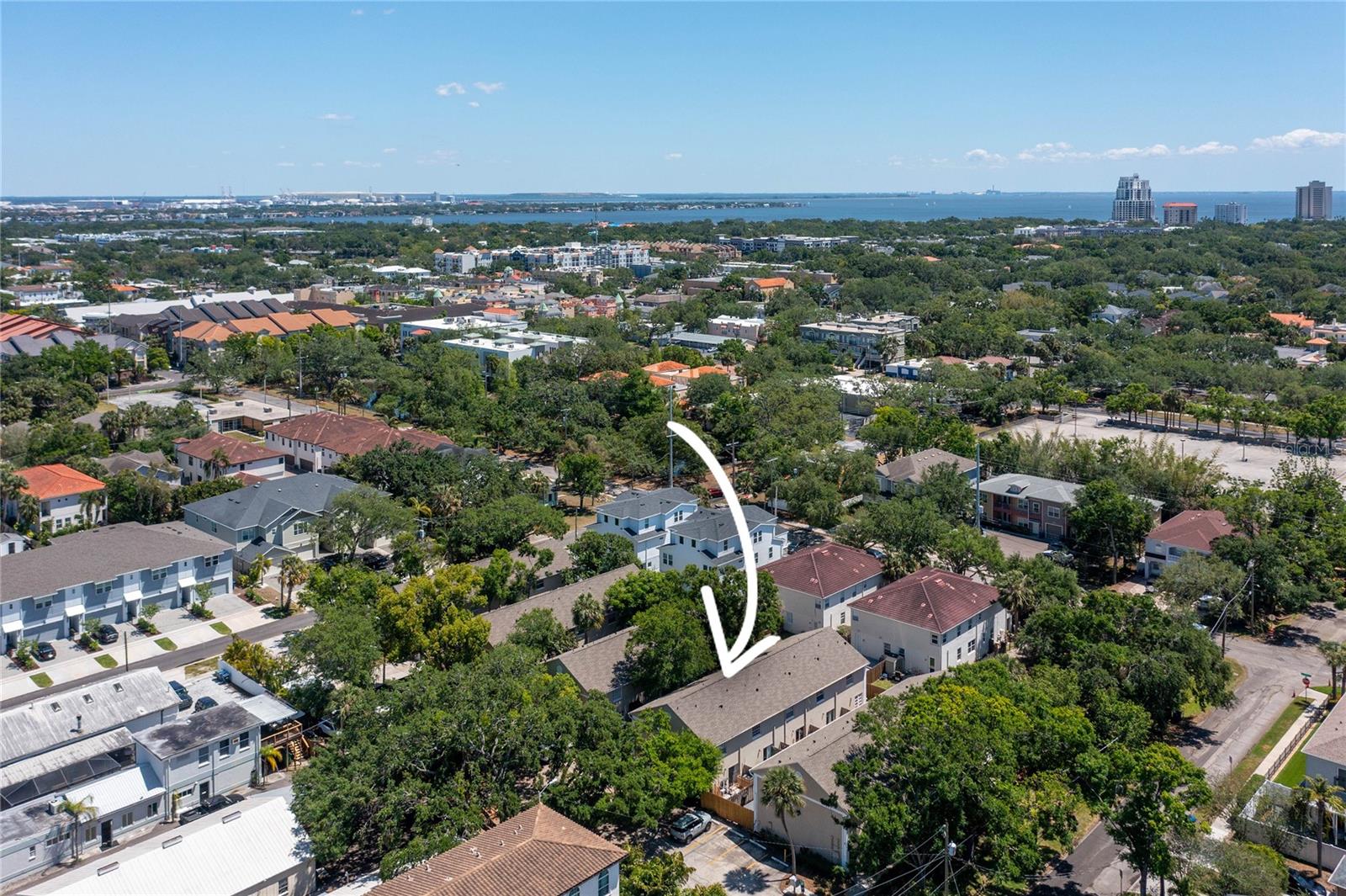 Image 28 of 37 For 408 Arrawana Avenue B4
