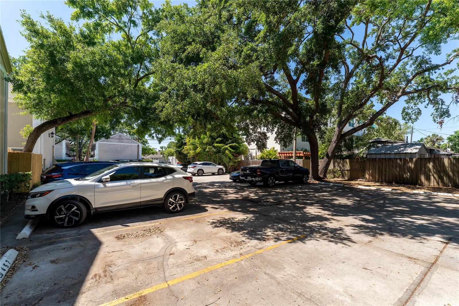 Image 37 of 37 For 408 Arrawana Avenue B4