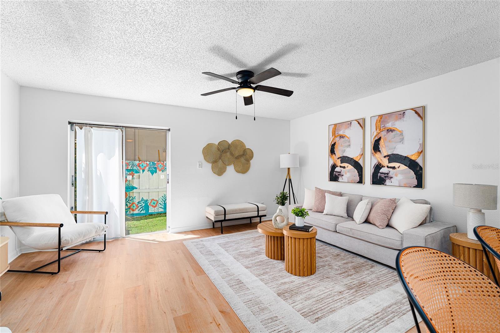 Image 7 of 37 For 408 Arrawana Avenue B4