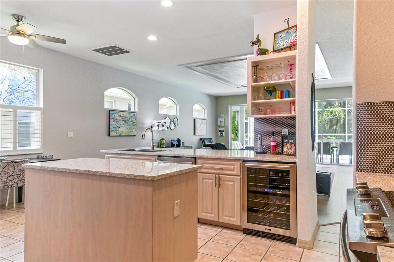Listing photo id 9 for 5466 Legend Hills Lane