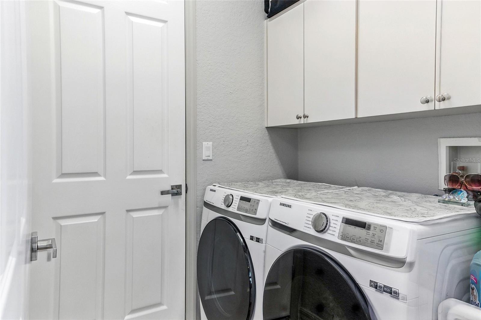 Listing photo id 25 for 5466 Legend Hills Lane