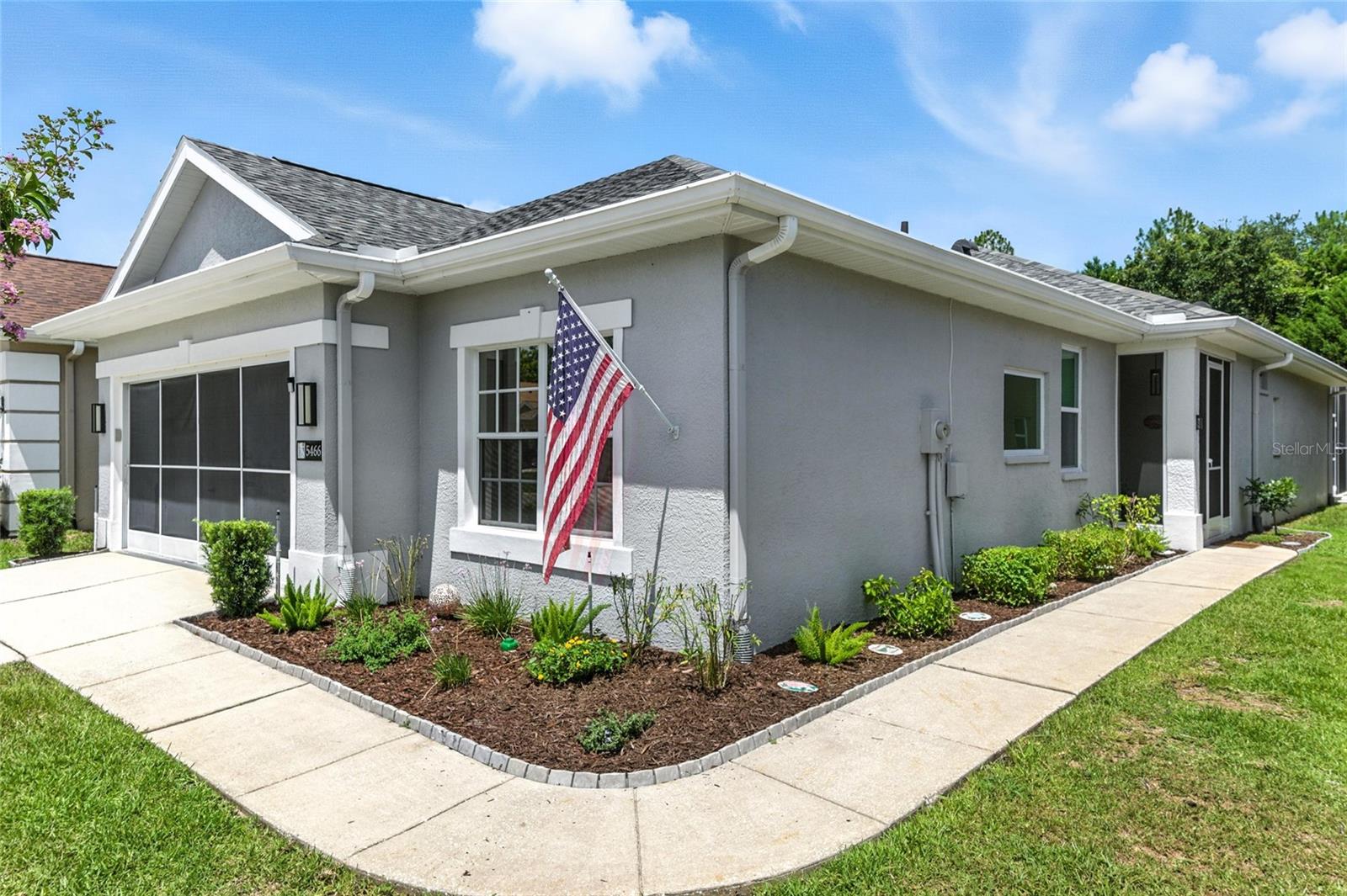Listing photo id 2 for 5466 Legend Hills Lane