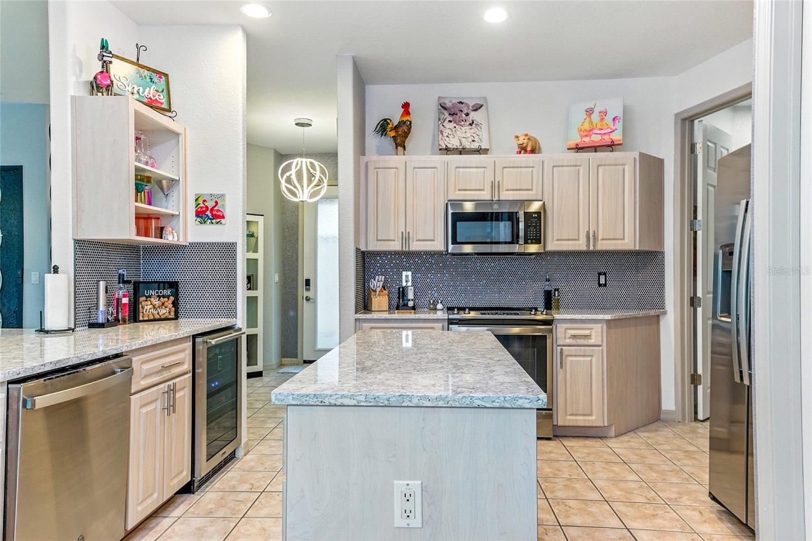 Listing photo id 5 for 5466 Legend Hills Lane
