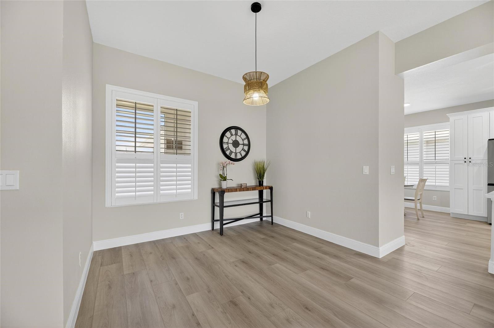 Image 12 of 49 For 1103 Villeroy Drive