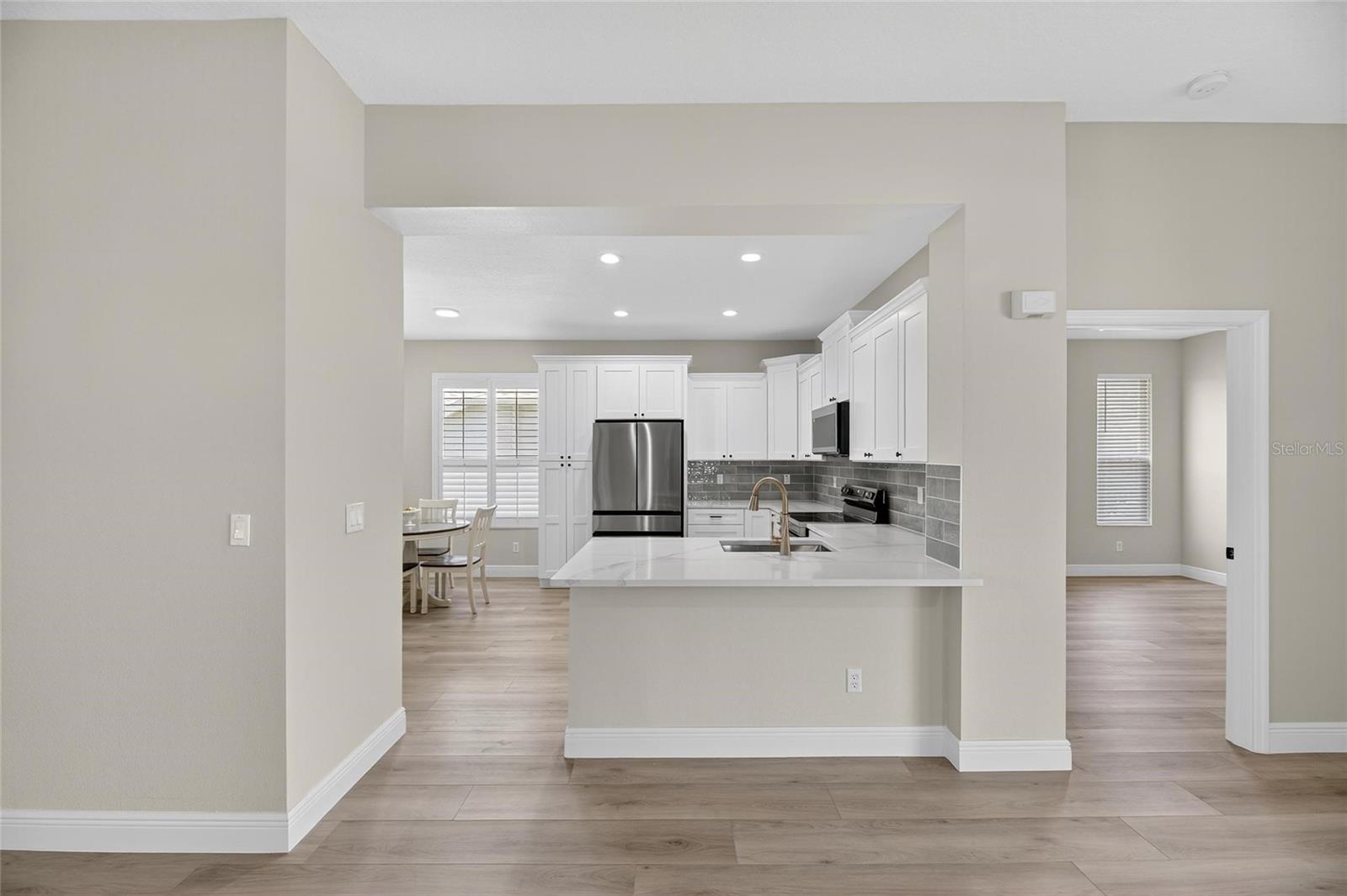 Image 14 of 49 For 1103 Villeroy Drive