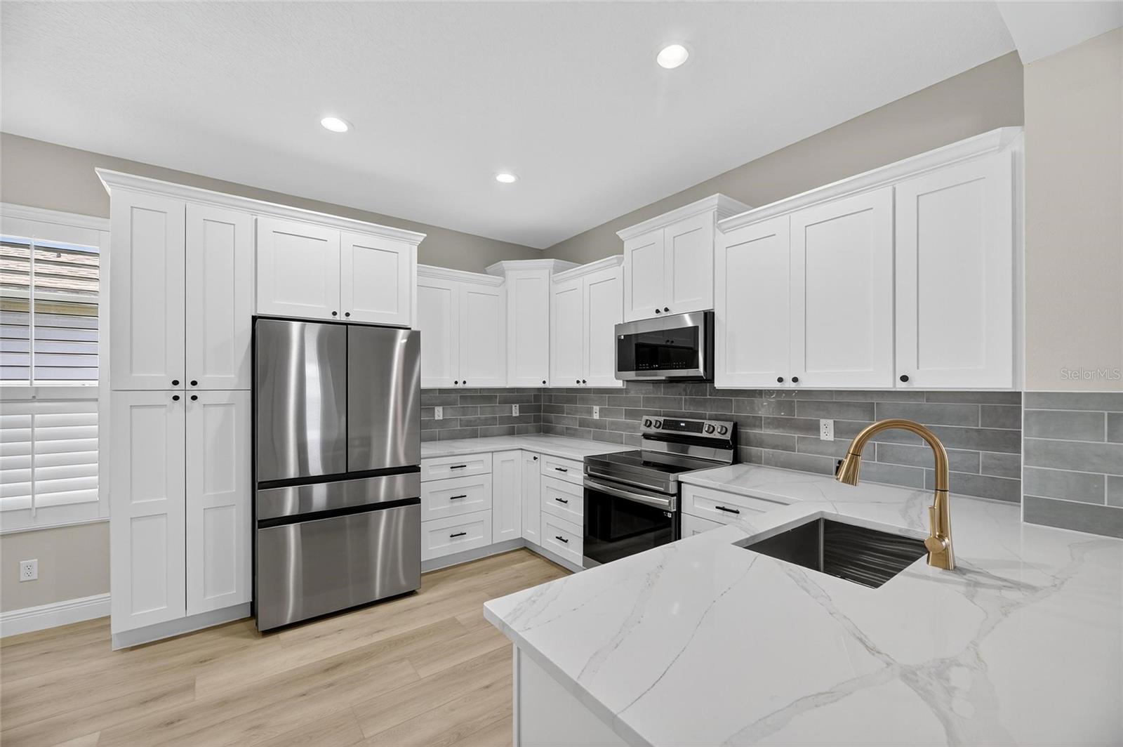 Image 16 of 49 For 1103 Villeroy Drive