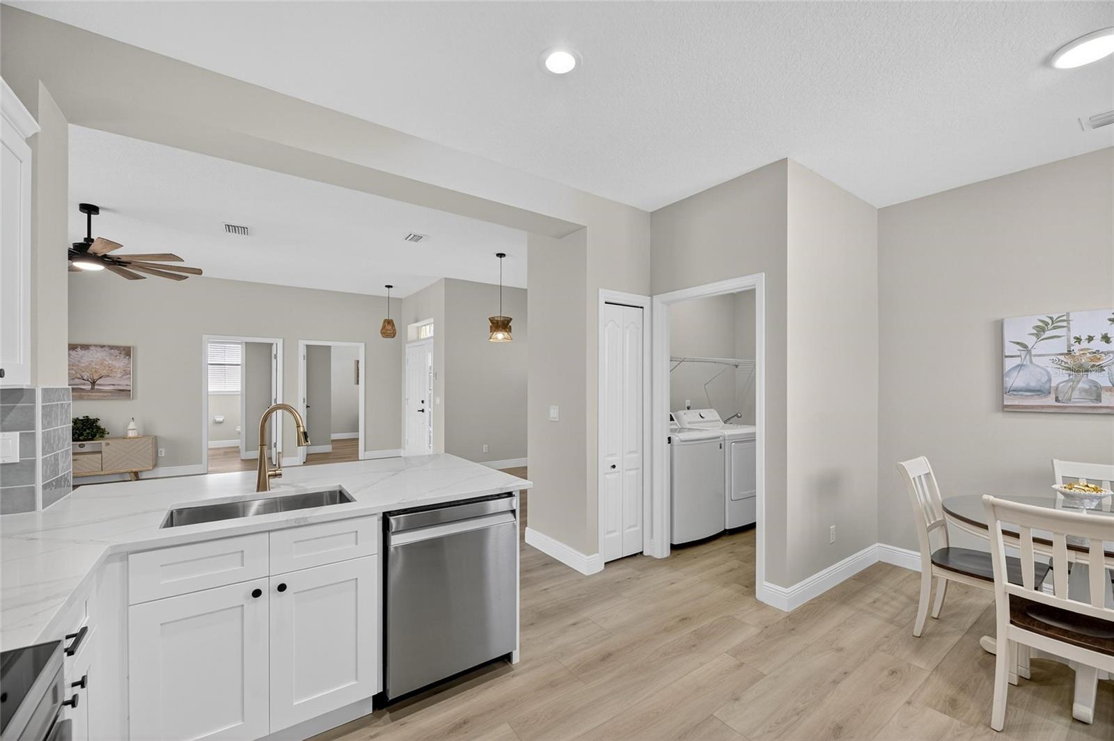 Image 18 of 49 For 1103 Villeroy Drive
