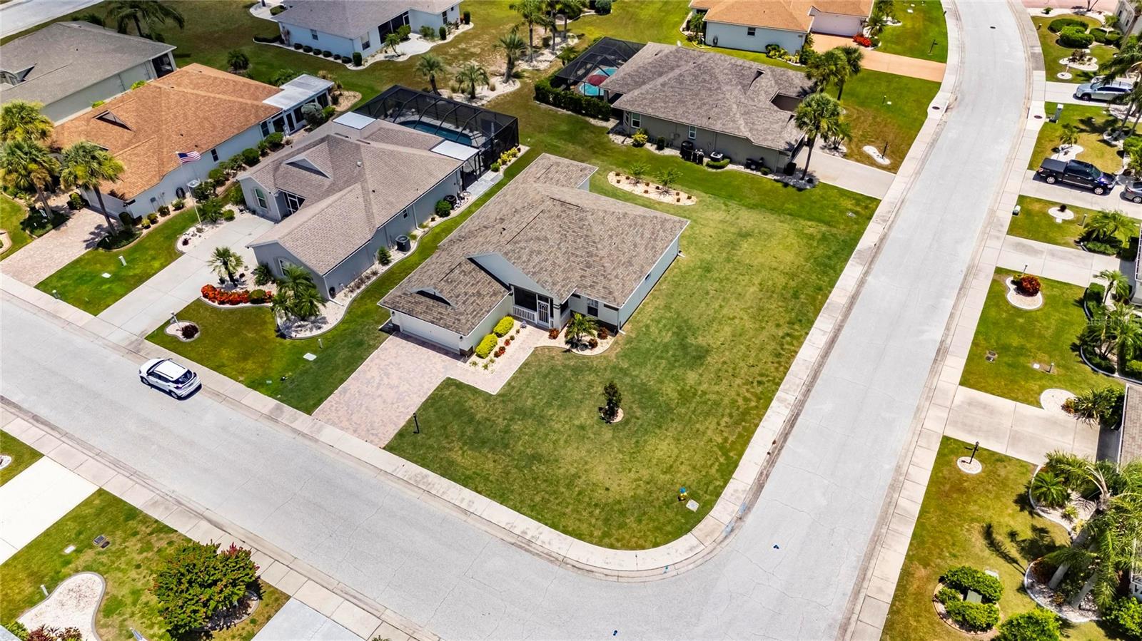 Image 3 of 49 For 1103 Villeroy Drive