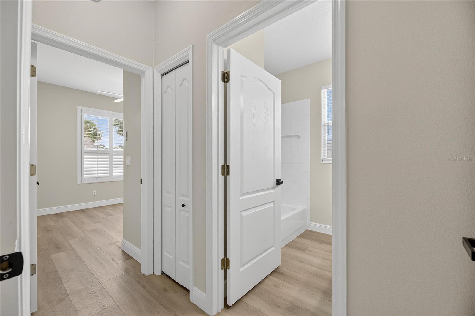 Image 30 of 49 For 1103 Villeroy Drive