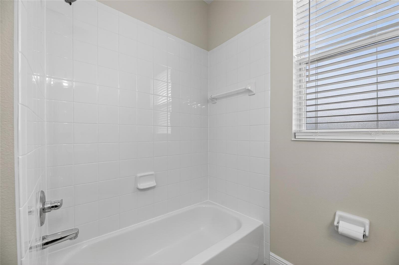 Image 32 of 49 For 1103 Villeroy Drive