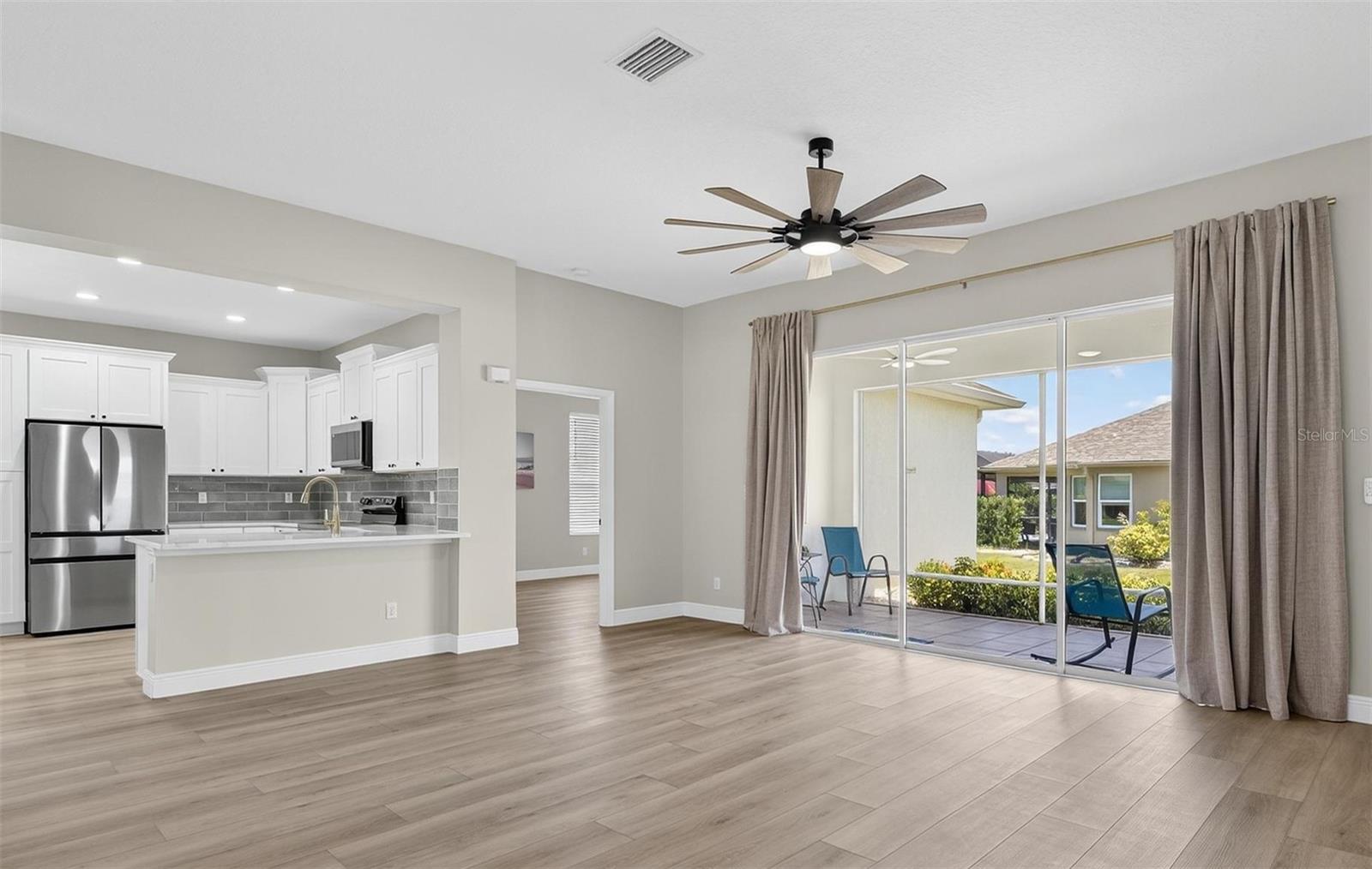 Image 36 of 49 For 1103 Villeroy Drive