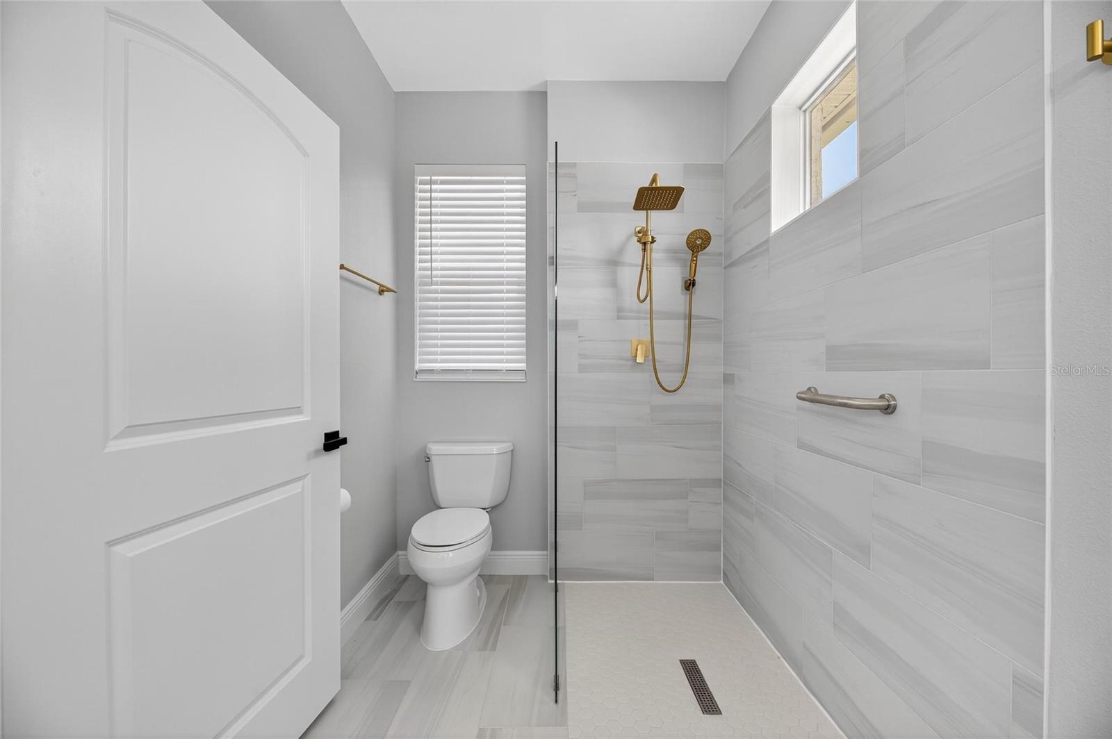 Image 44 of 49 For 1103 Villeroy Drive