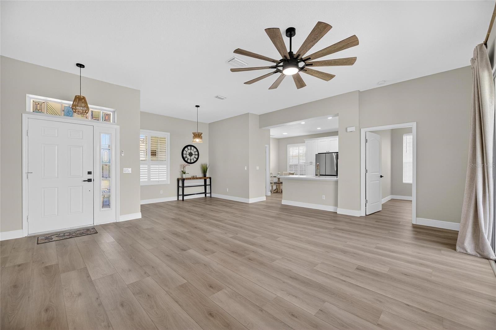Image 8 of 49 For 1103 Villeroy Drive