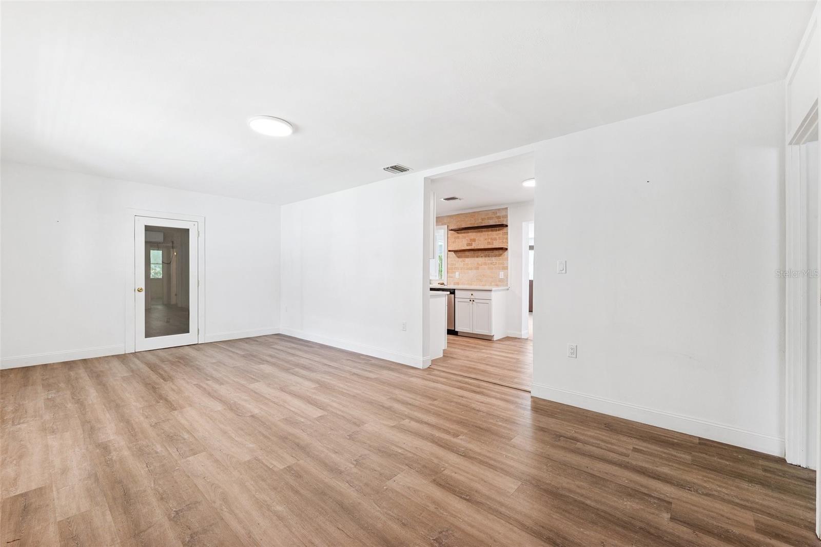Image 5 of 24 For 1205 Hamilton Avenue