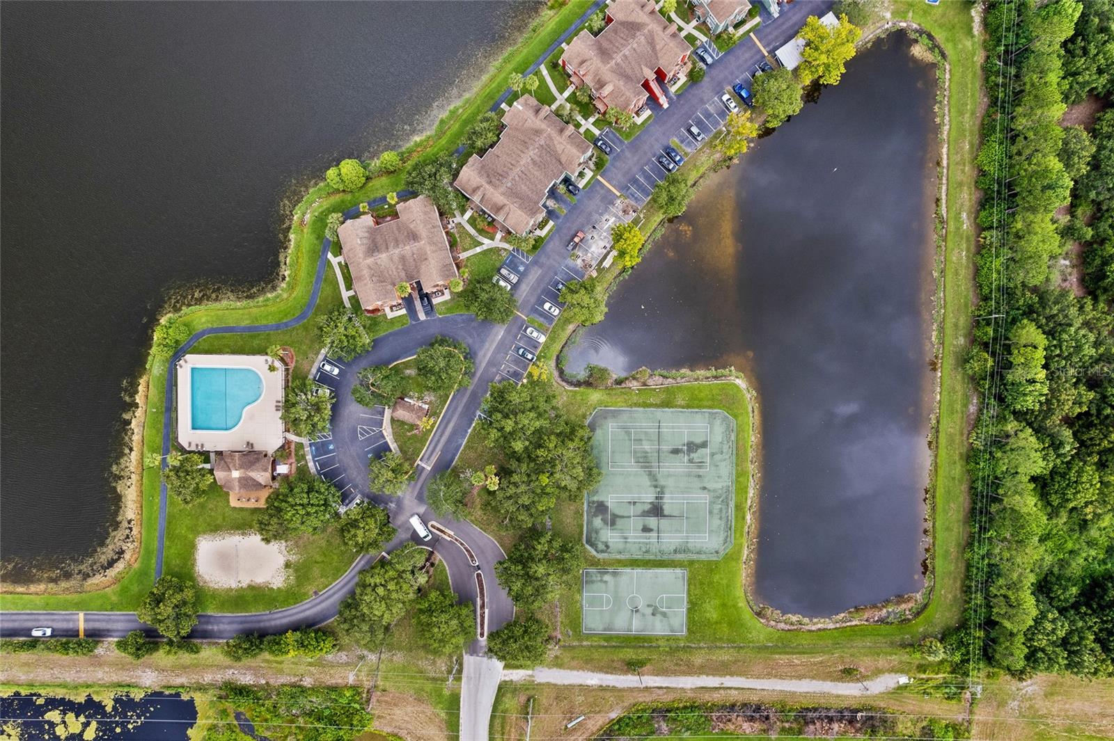 Image 31 of 35 For 9268 Lake Chase Island Way