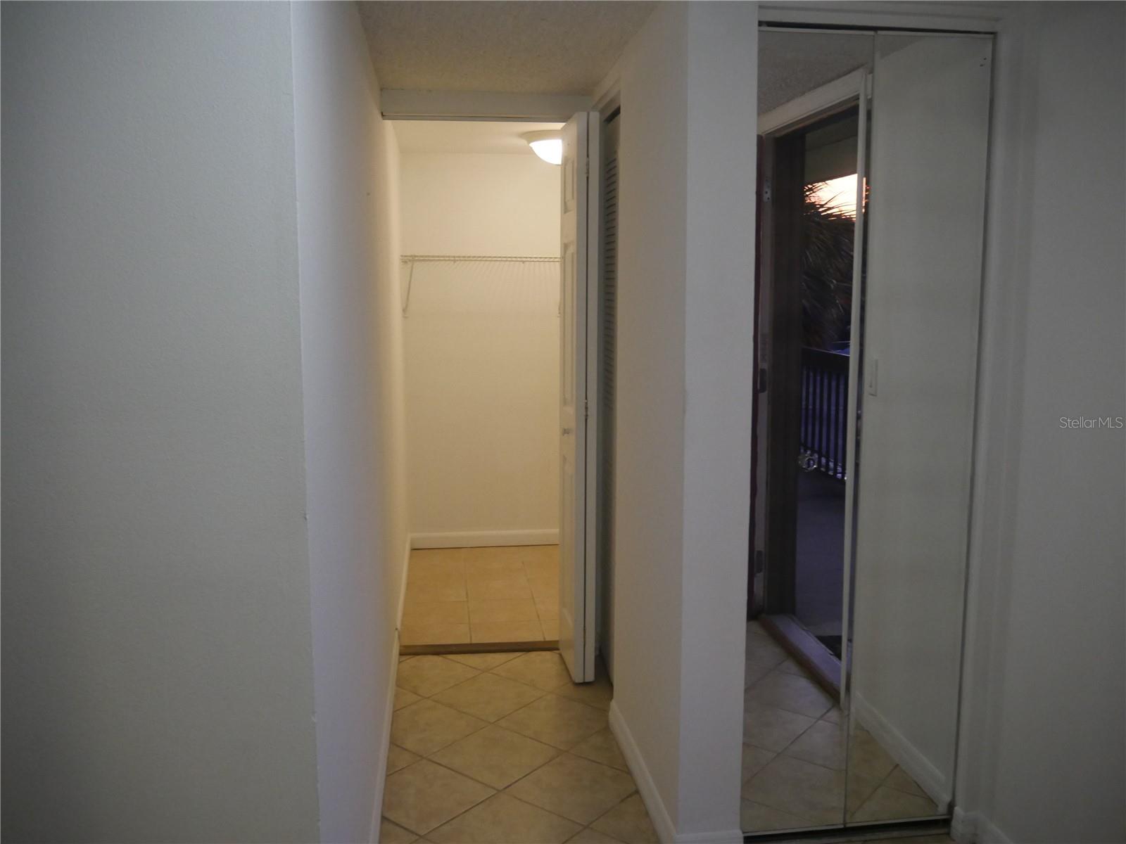 Image 18 of 29 For 6306 Newtown Circle 6b1