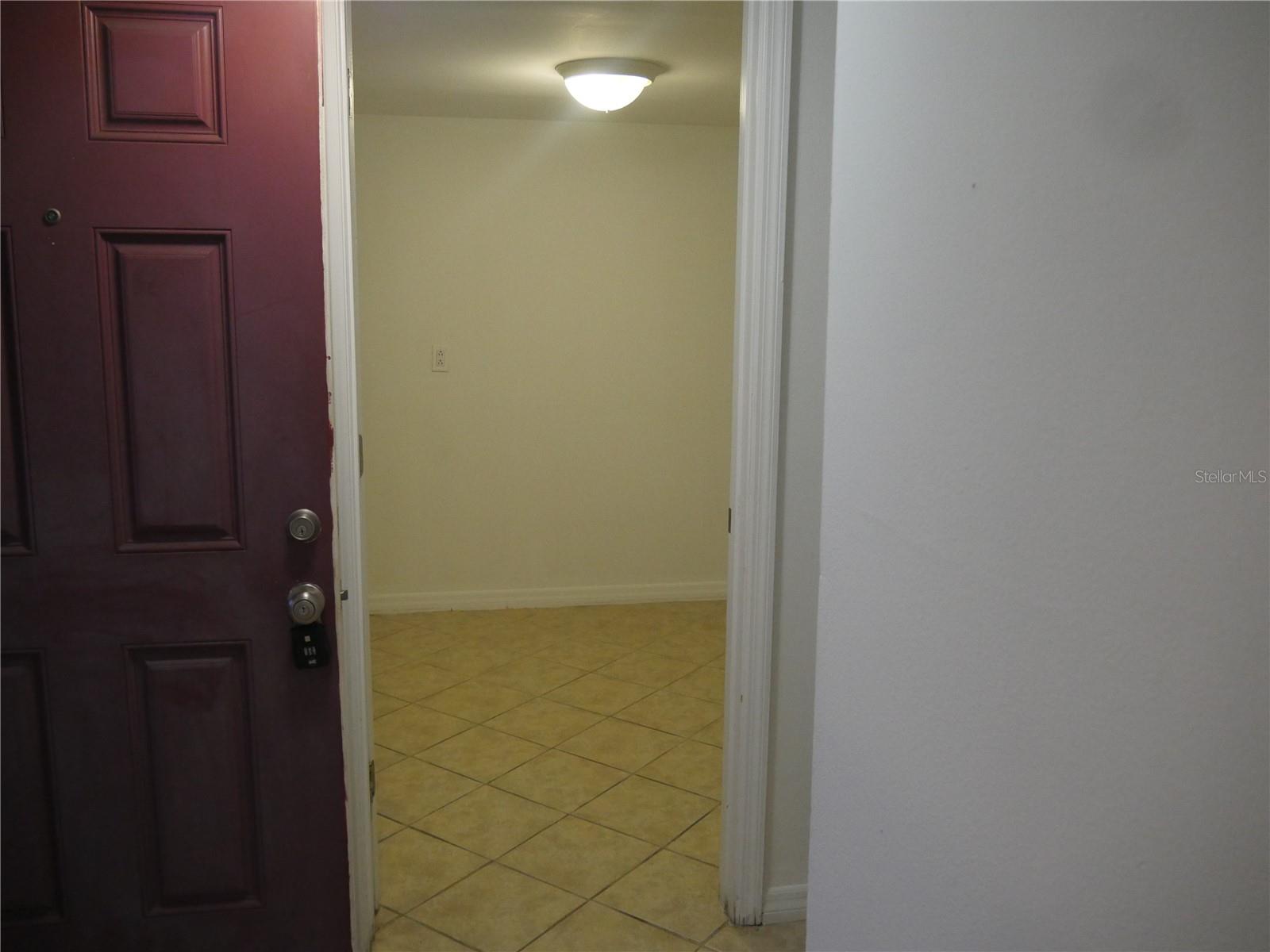 Image 19 of 29 For 6306 Newtown Circle 6b1