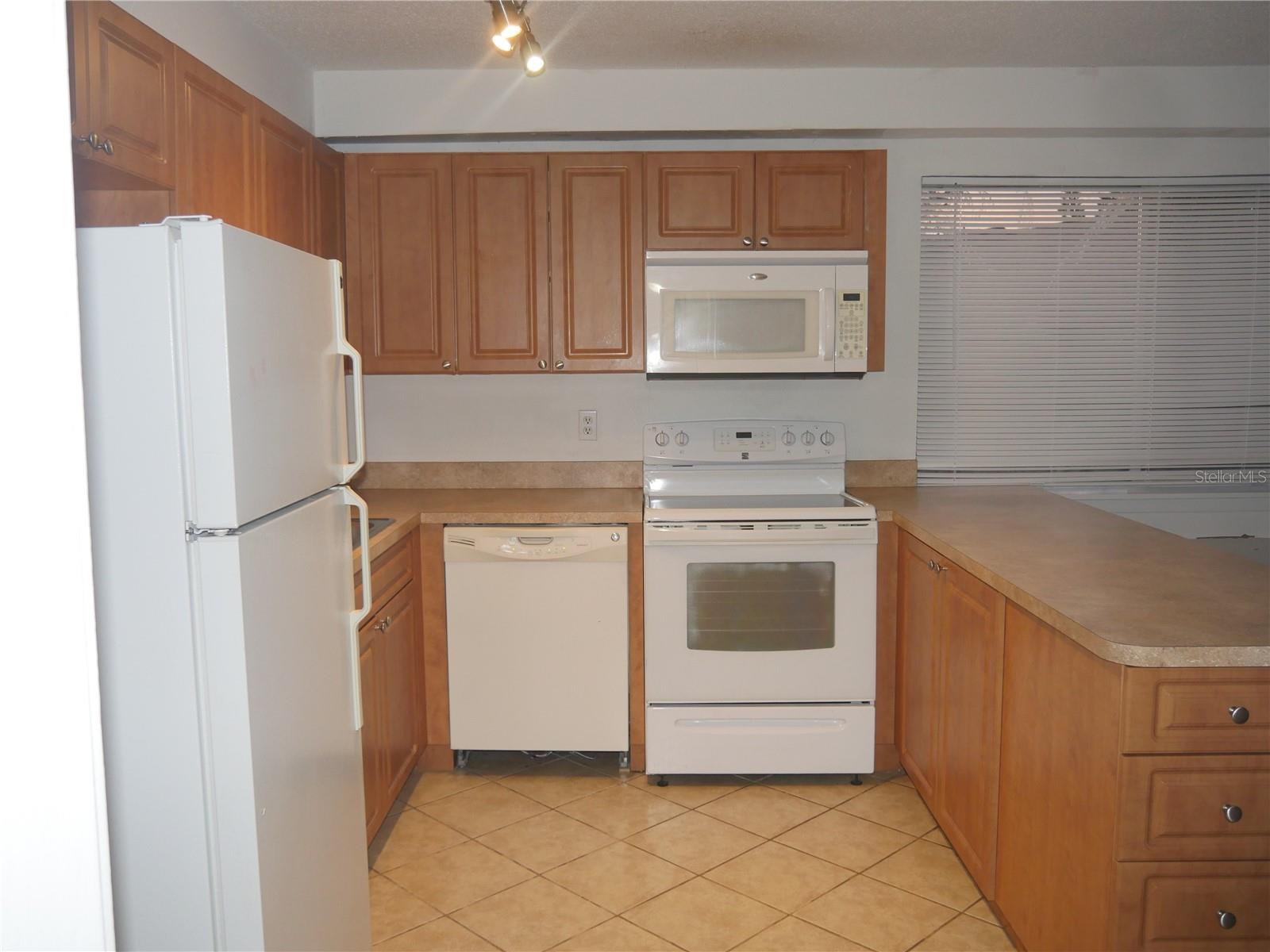 Image 3 of 29 For 6306 Newtown Circle 6b1