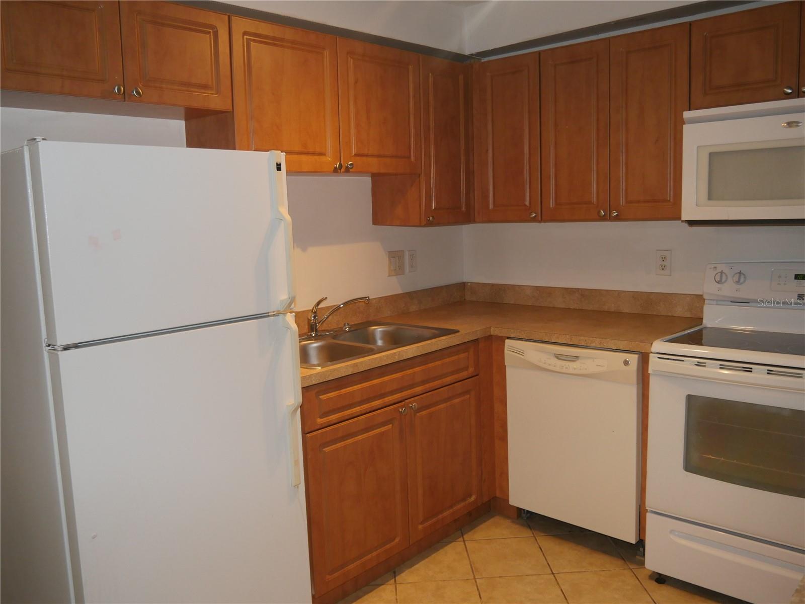 Image 6 of 29 For 6306 Newtown Circle 6b1