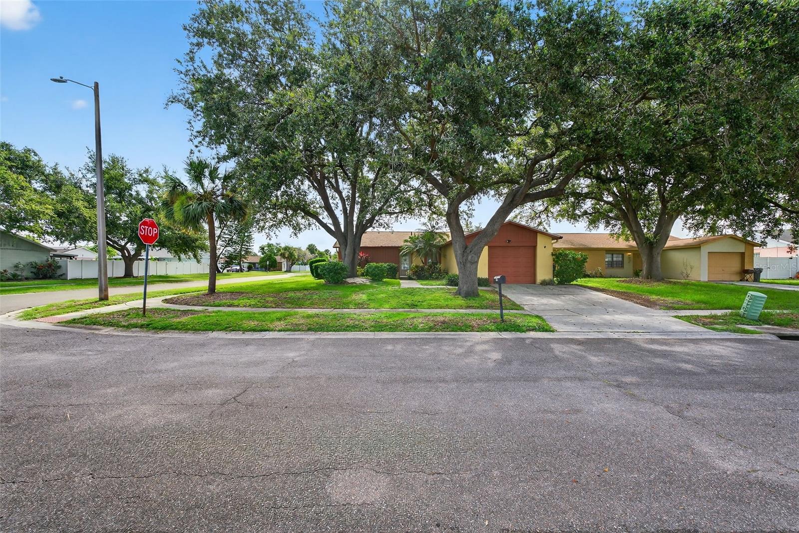 Image 2 of 25 For 907 Old Field Drive