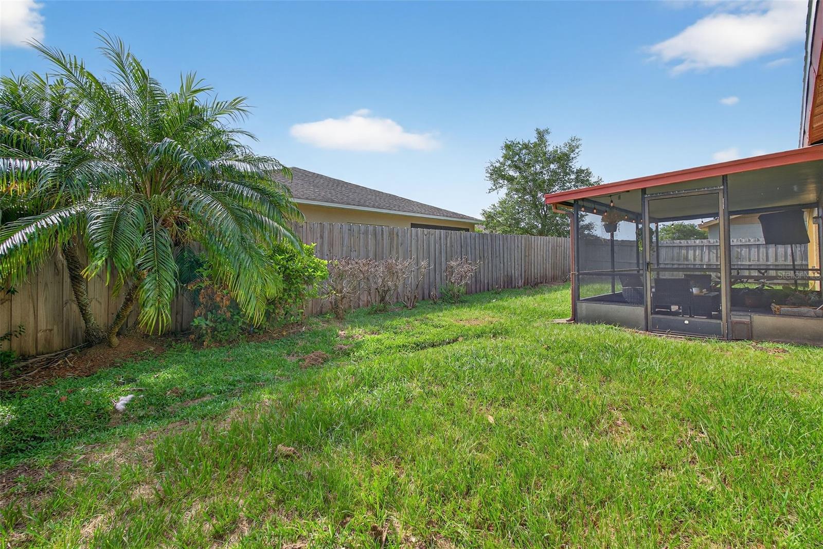 Image 22 of 25 For 907 Old Field Drive
