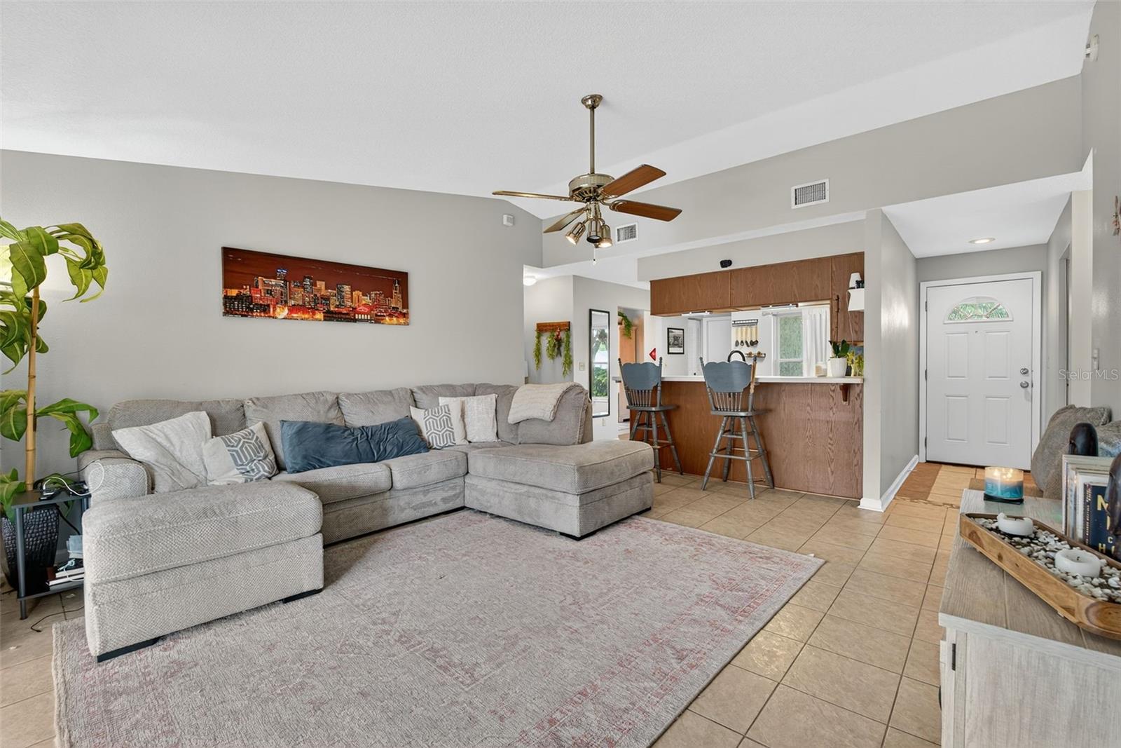 Image 3 of 25 For 907 Old Field Drive