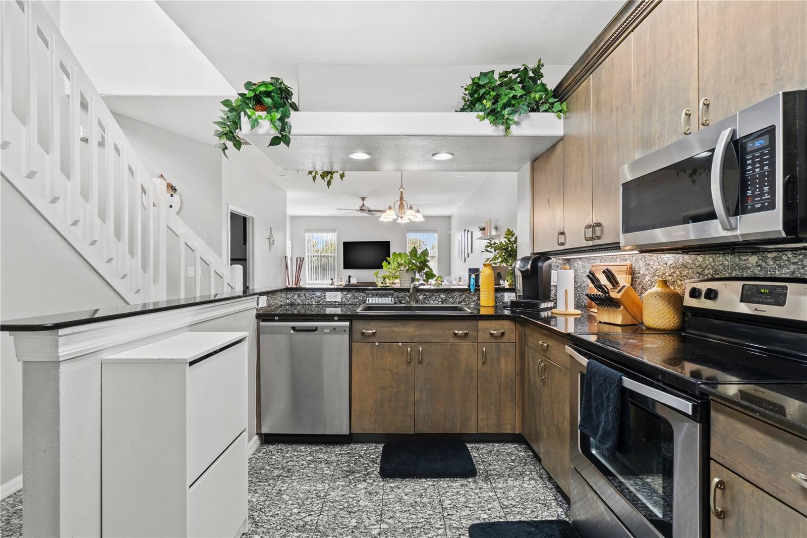 Image 4 of 33 For 6400 46th Avenue N 16