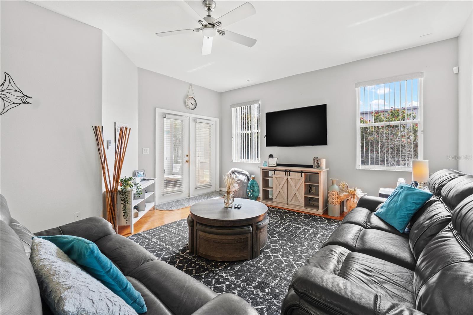 Image 9 of 33 For 6400 46th Avenue N 16