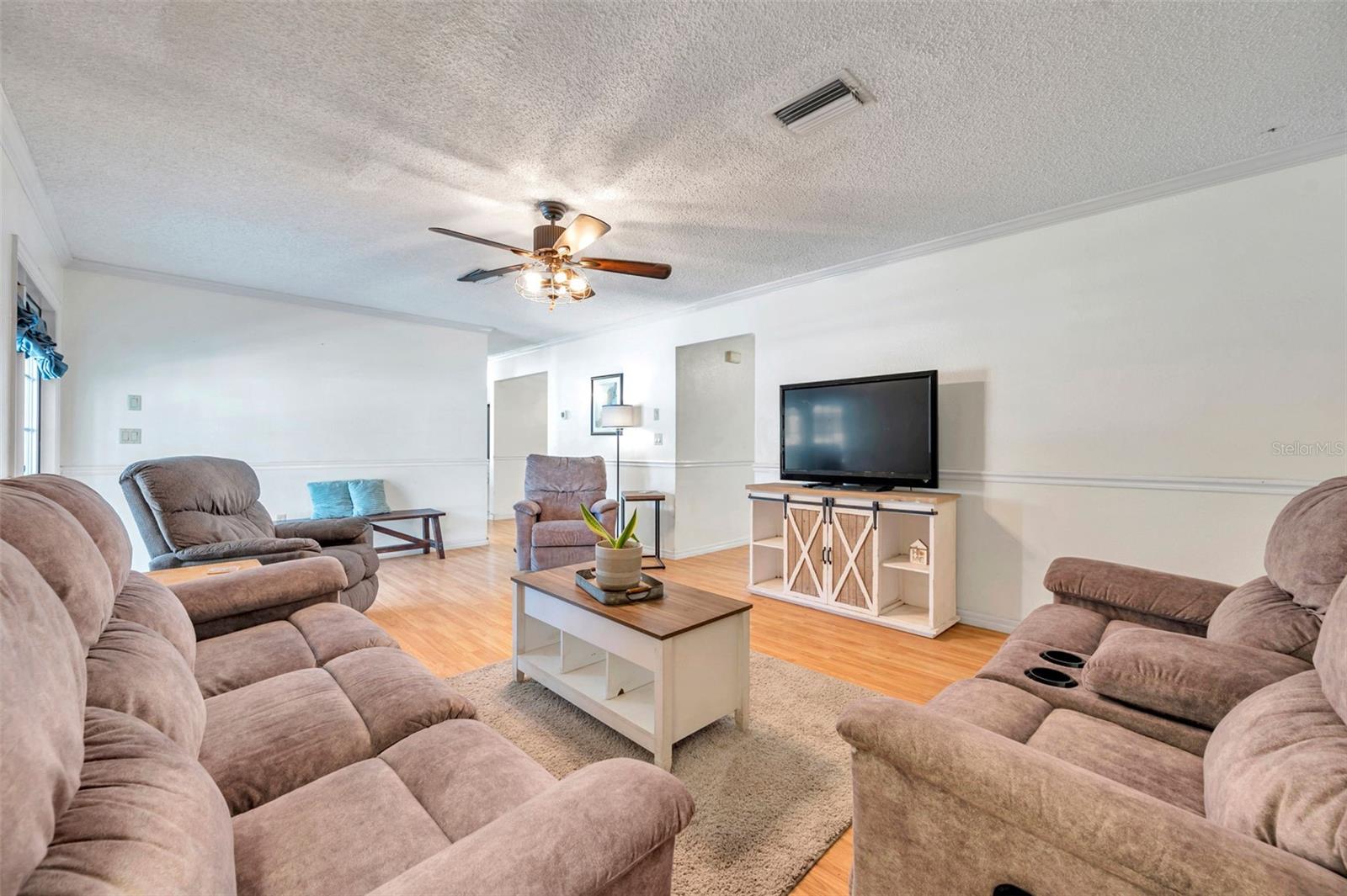 Image 10 of 72 For 11324 Black Walnut Street