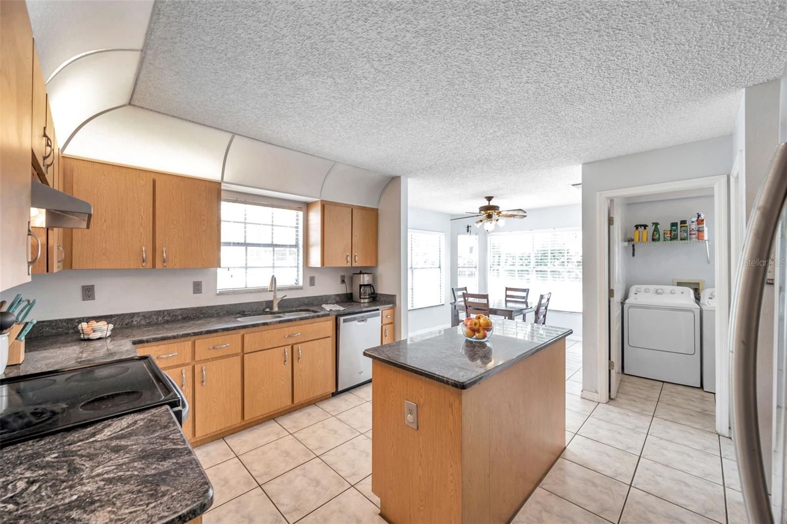 Image 12 of 72 For 11324 Black Walnut Street