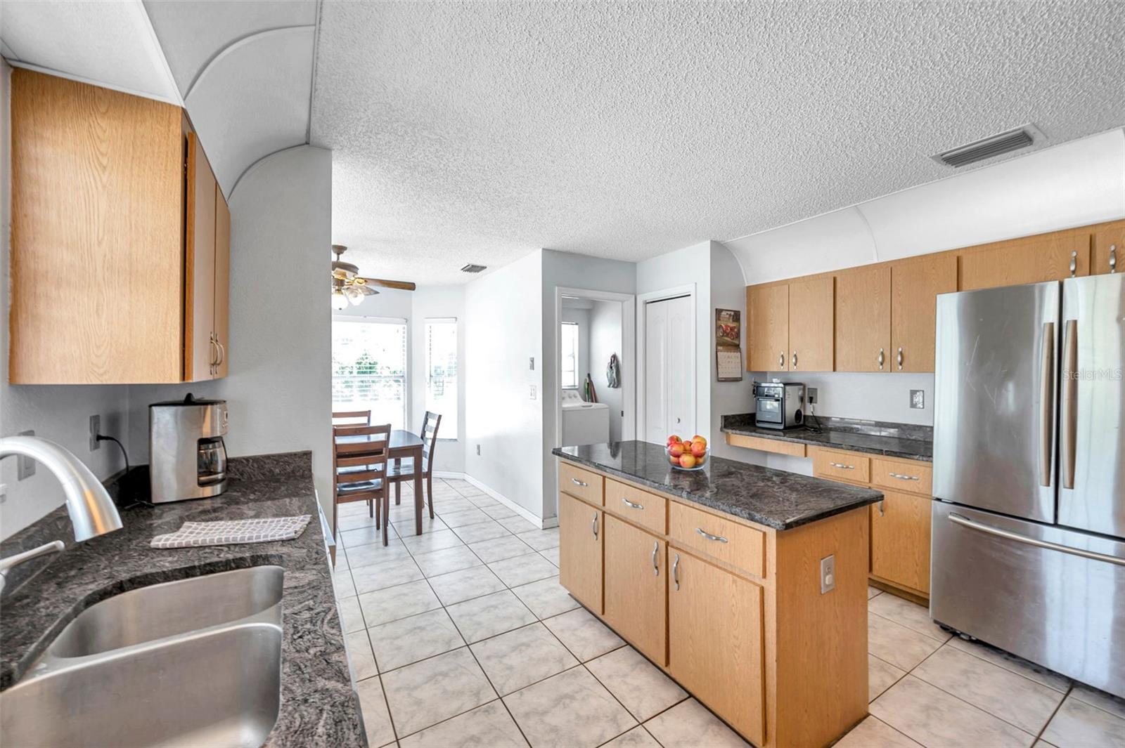 Image 17 of 72 For 11324 Black Walnut Street