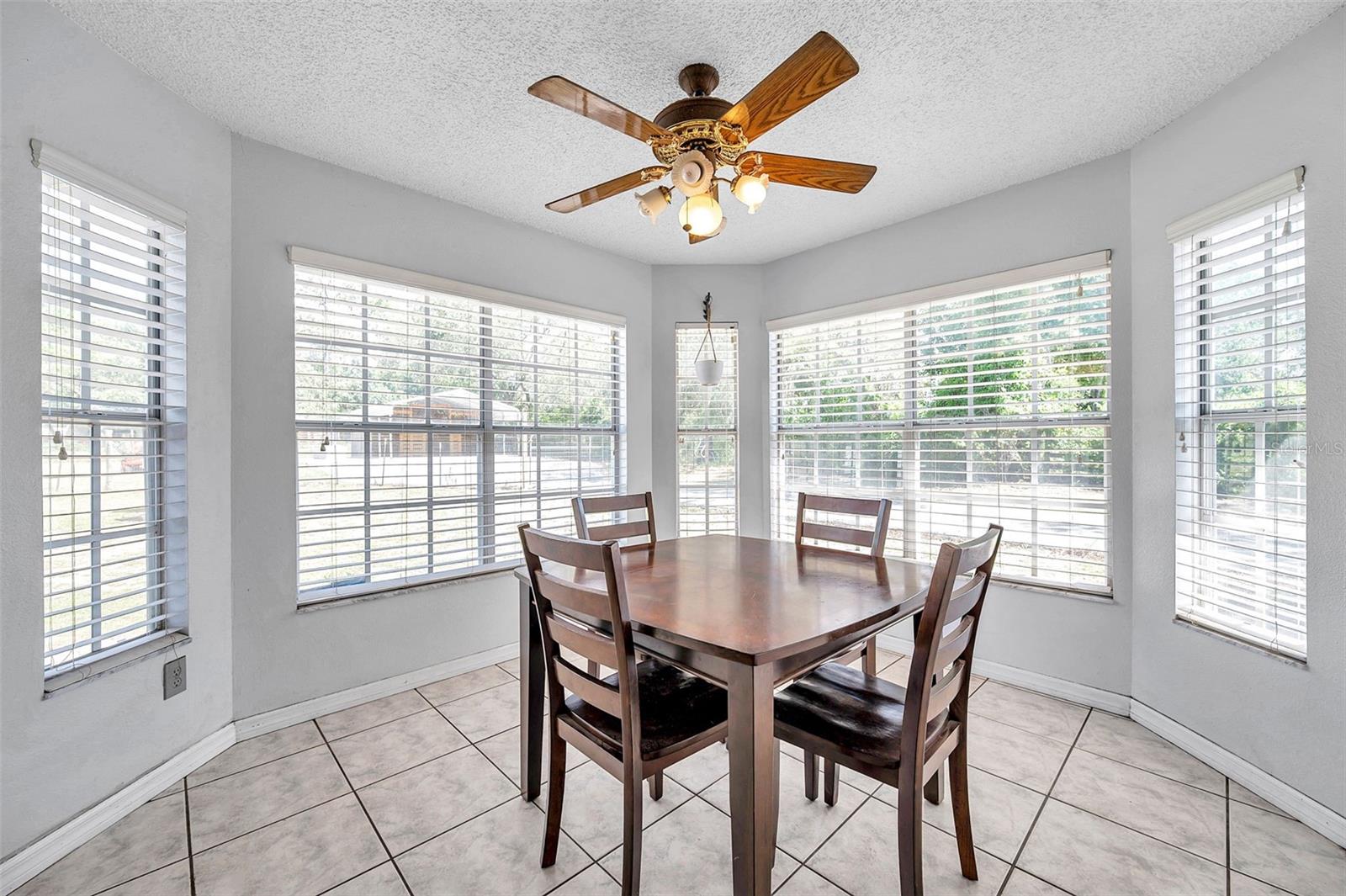 Image 20 of 72 For 11324 Black Walnut Street