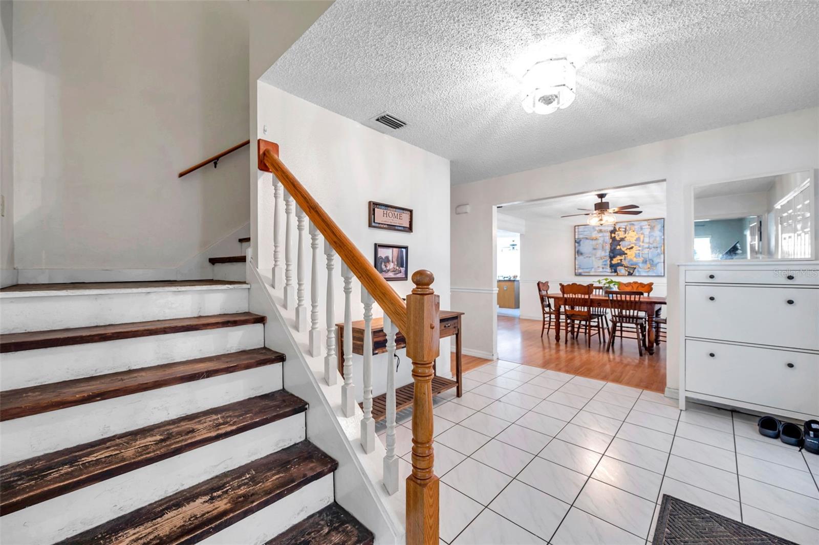 Image 21 of 72 For 11324 Black Walnut Street