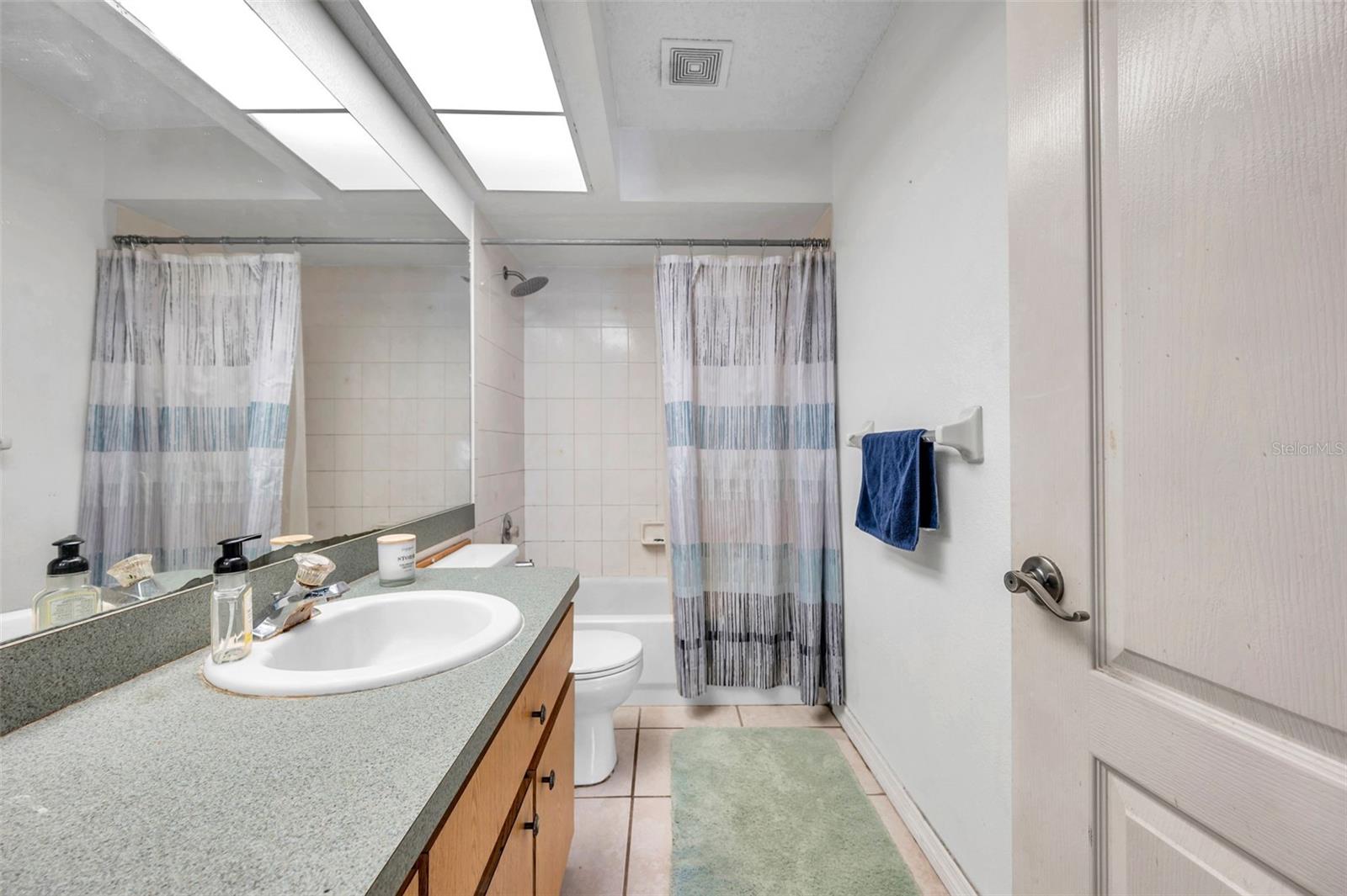 Image 38 of 72 For 11324 Black Walnut Street