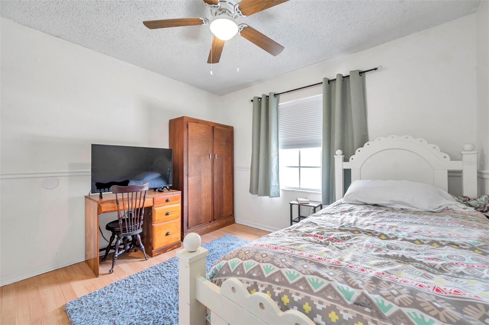 Image 42 of 72 For 11324 Black Walnut Street