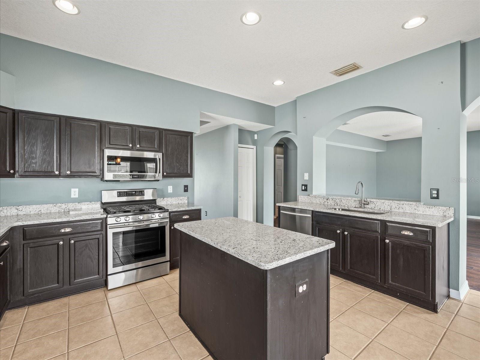 Image 25 of 71 For 25452 Geddy Drive