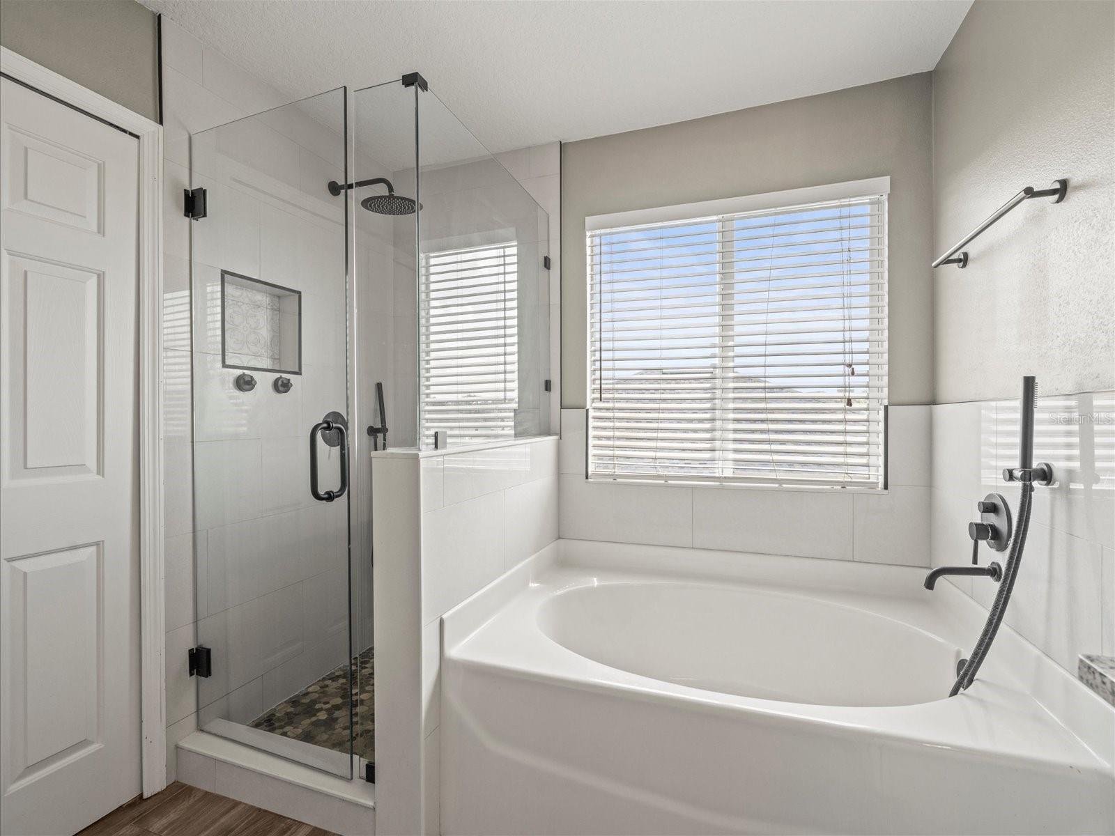 Image 43 of 71 For 25452 Geddy Drive