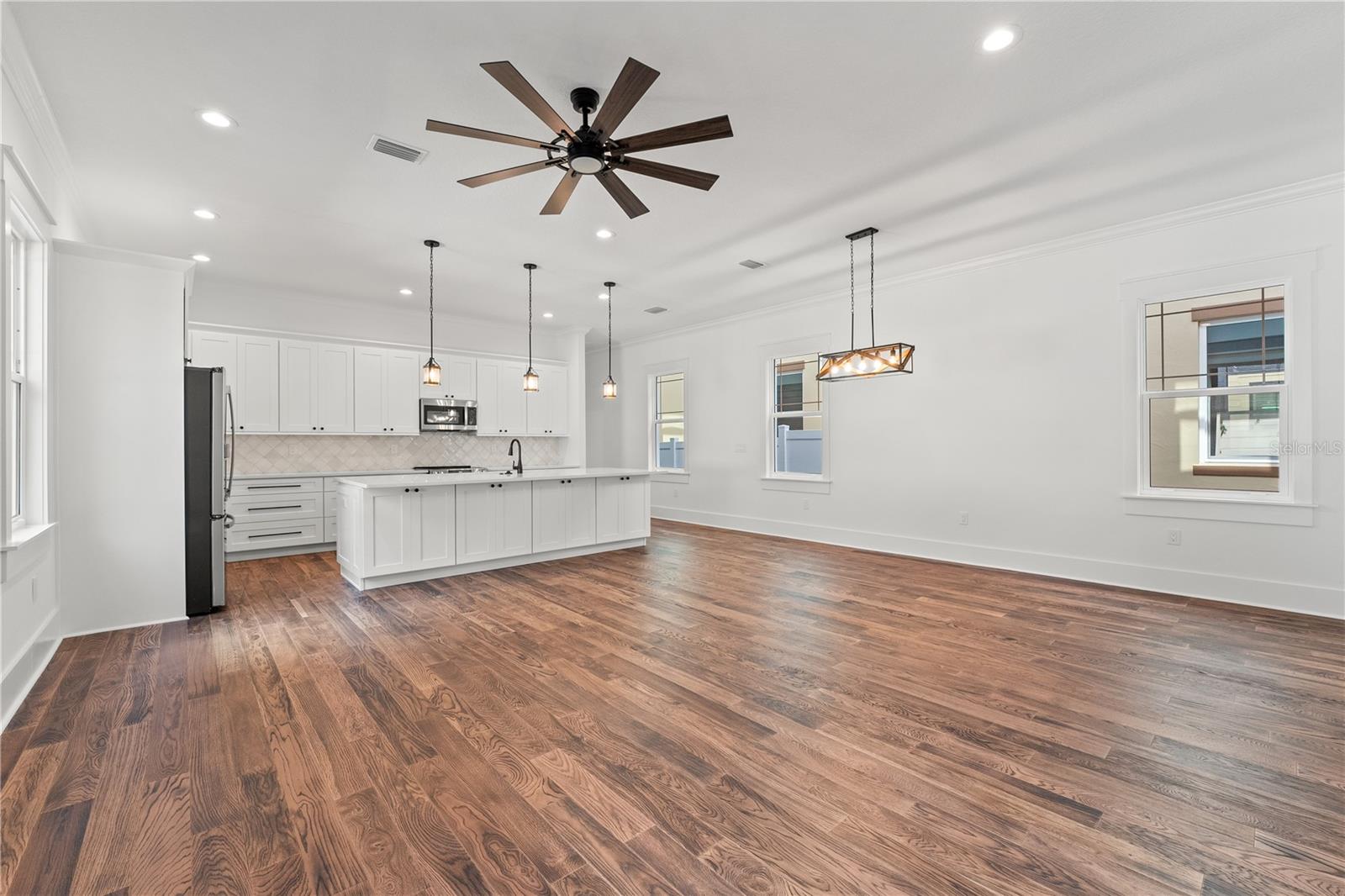 Image 11 of 44 For 115 Hiawatha Street 1-2